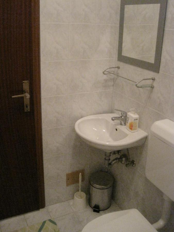 Apartments Ana And Vesna Pula Ngoại thất bức ảnh