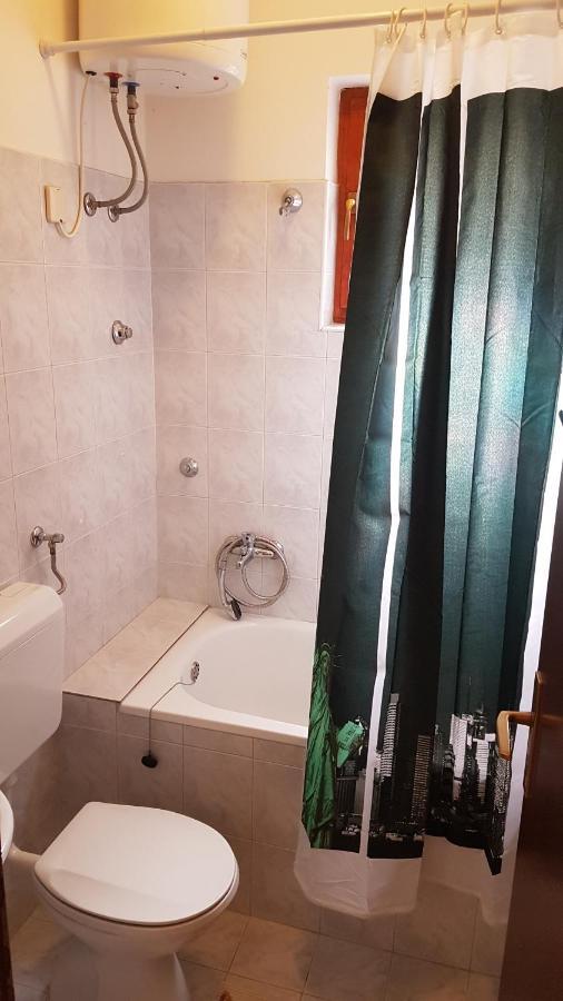 Apartments Ana And Vesna Pula Ngoại thất bức ảnh